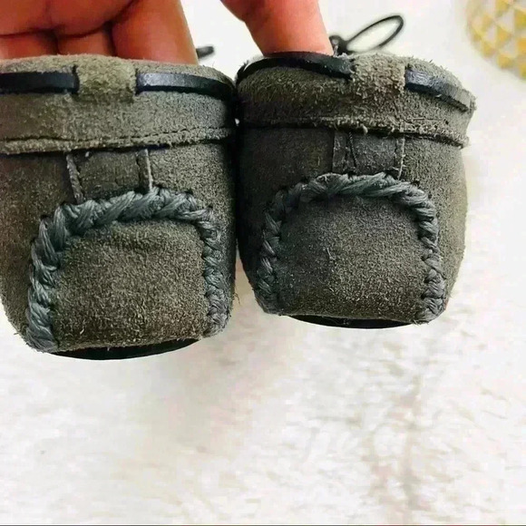 Minnetonka Cally Gray Suede Leather Sherpa Moccasin Slippers Size 6 - Picture 8 of 10
